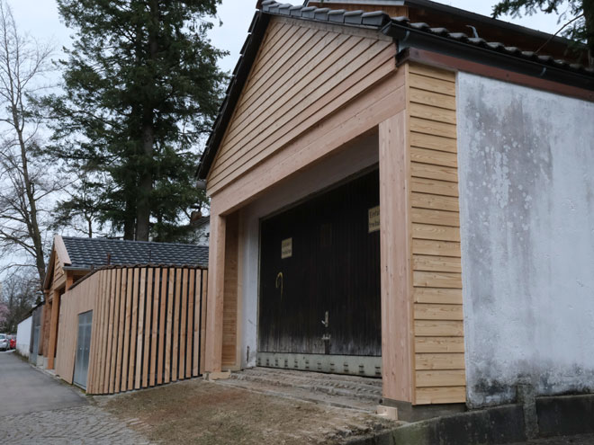 Hochwertige Rhombus Verkleidung von Carport, Sichtschutz und Garage, Lärche natur